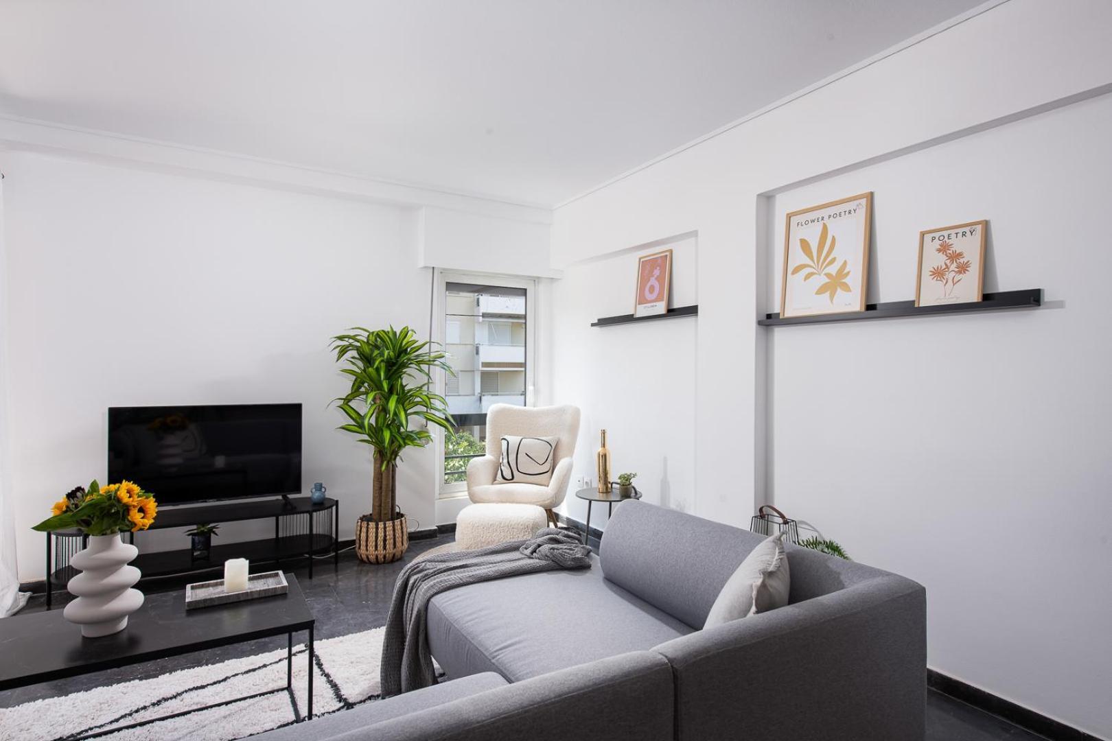 Glyfada First Class Apartment *